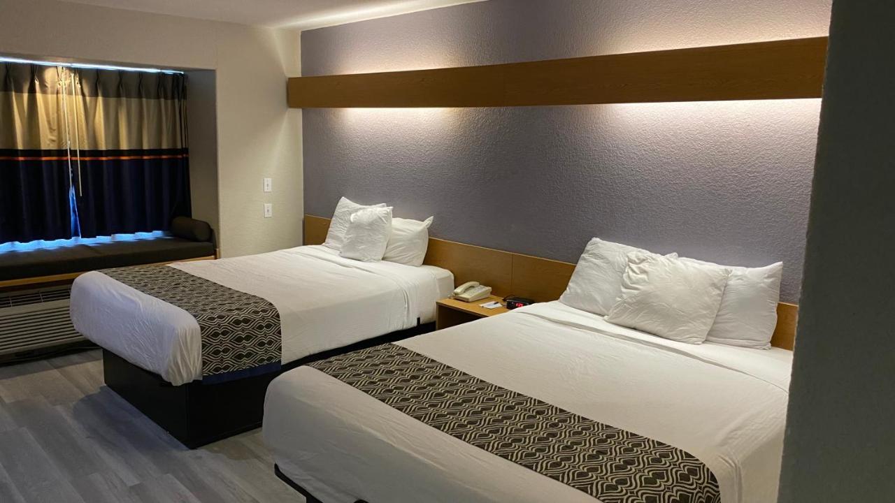 Microtel Inn & Suites By Wyndham Адмор Екстериор снимка