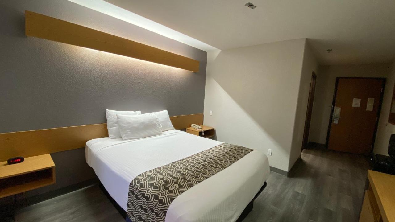 Microtel Inn & Suites By Wyndham Адмор Екстериор снимка